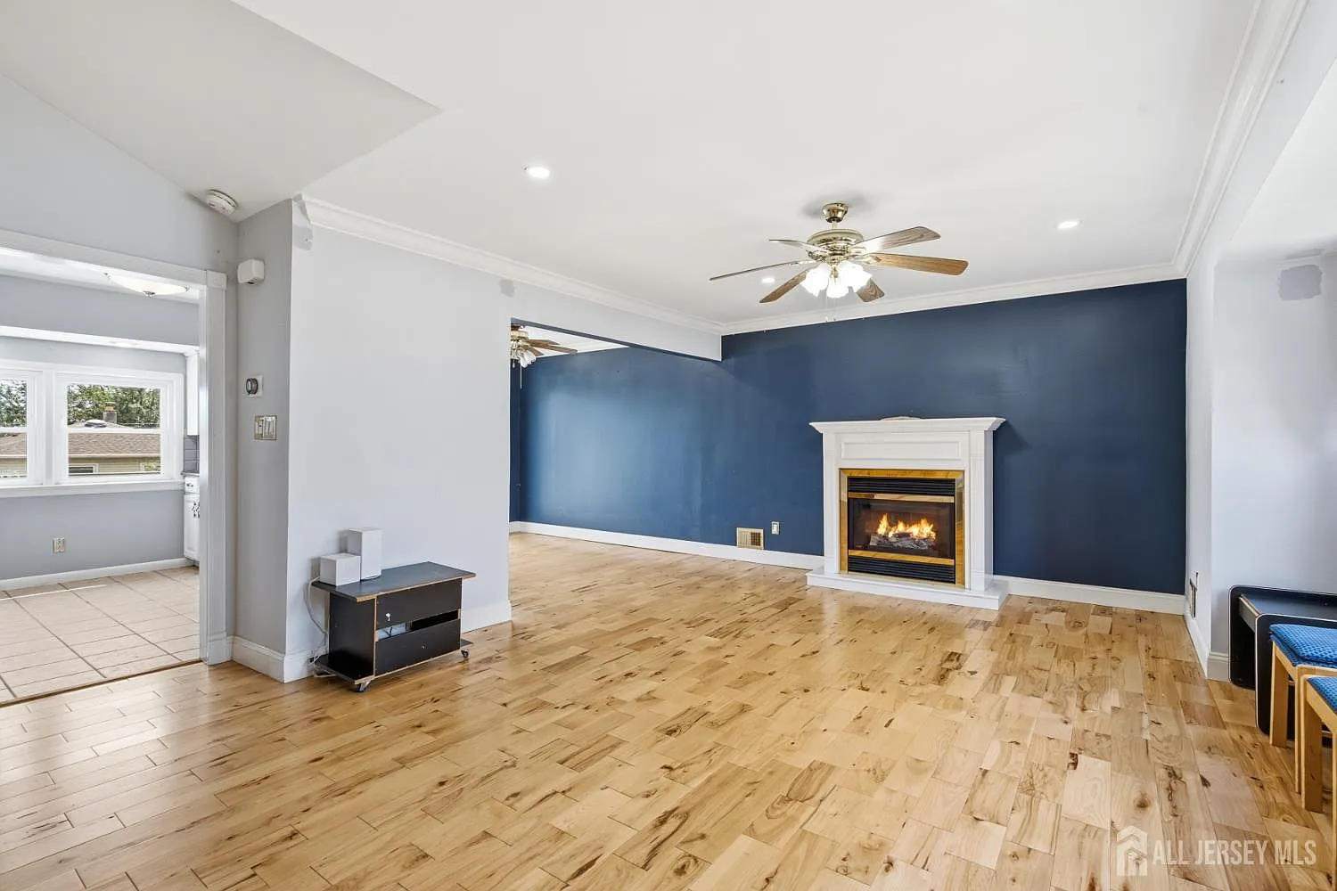 4 bed, 3.0 bath, 1782 sqft, $4,050 — Photo 4