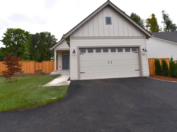 845 Oakleaf Way, Silverton, OR 97381