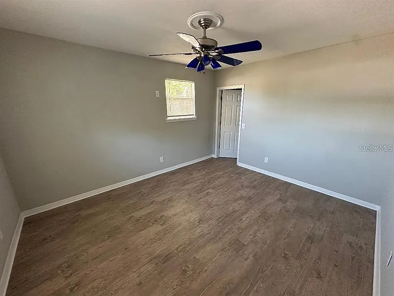 887 Eastbrook Blvd — Photo 13