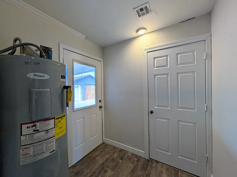 13208 W Tuckey Ln — Photo 8