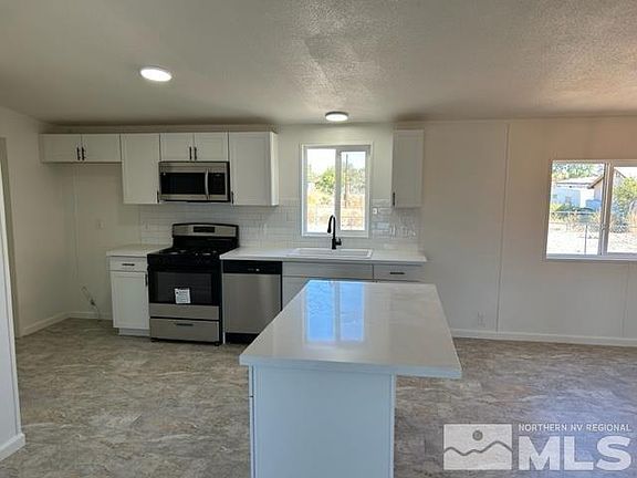 2nd image of 2480 Pueblo St