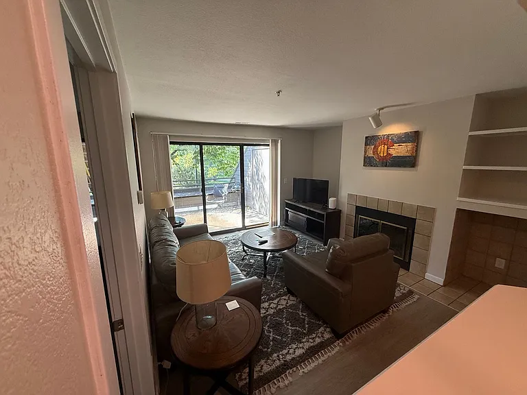 812 Walnut St #C — Photo 17