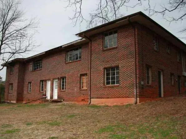 305 W Oak St, Lawrenceville, GA 30046