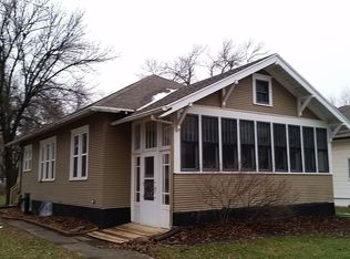 309 W 4th Ave, Lennox, SD 57039