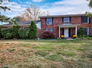 5205 Glengate Rd, Rochester, MI 48306