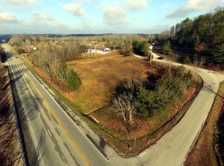 9999 Picnic Hl, Irvine, KY 40336