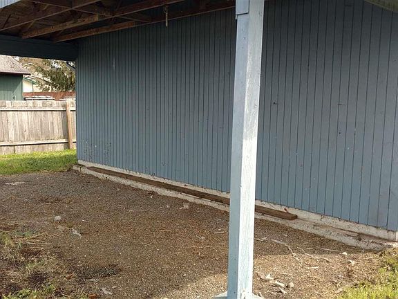 5th image of 61 Smithfield Dr