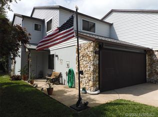 361 W Castlewood Ln, New Smyrna Beach, FL 32168