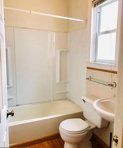2729 Fait Ave — Photo 9
