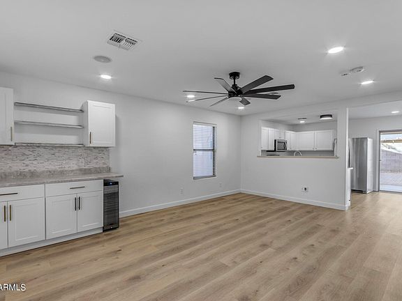 4th image of 2388 E MEADOW CHASE Drive