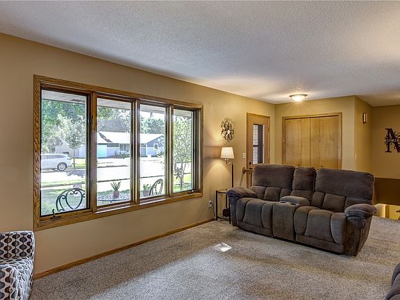 3rd image of 3414 Sharon Drive