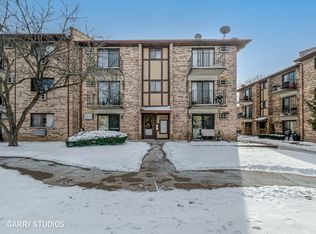 340 Klein Creek Ct #C, Carol Stream, IL 60188
