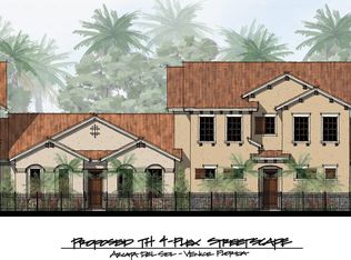 902 E Venice Ave, Venice, FL 34285