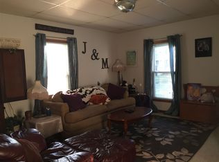 703 W 2nd St, Washington, IA 52353