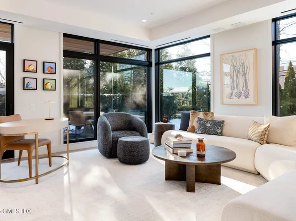 125 Field Point Rd #B2, Greenwich, CT 06830