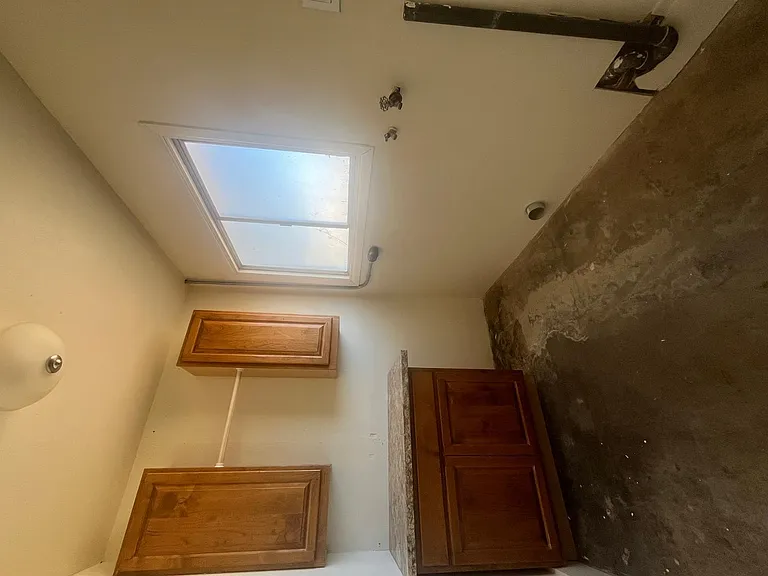 499 S 2nd St — Photo 3
