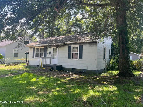 1009 Neuse Avenue, New Bern, NC 28560