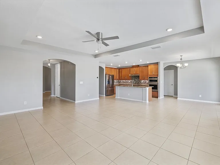 529 SW 26th Terrace Cpe — Photo 15