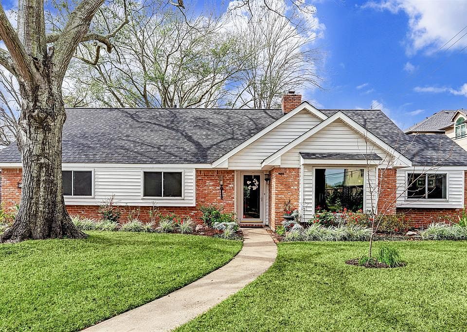 1st image of 2635 Pomeran Dr