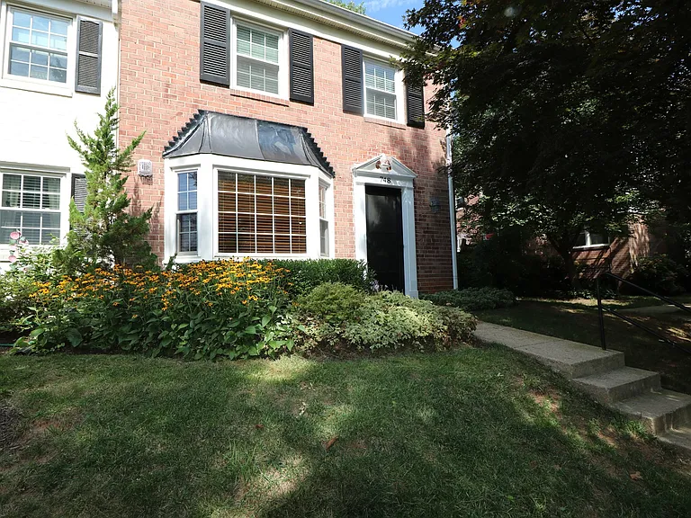 748 Azalea Dr — Photo 24