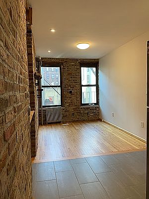 2nd image of 94 Madison St APT 12