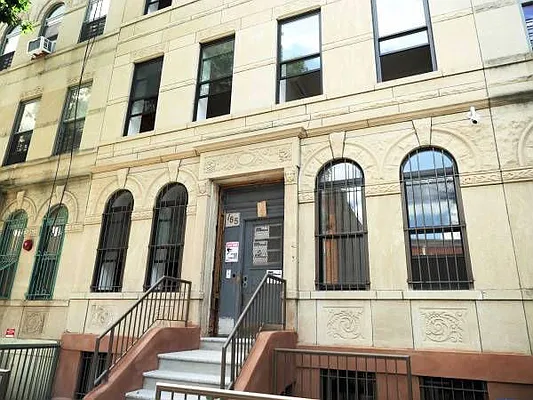 Rented by Premier Metro Realty Corp | media 15