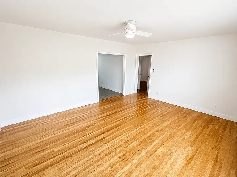 110 W Matilija St — Photo 5