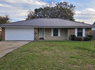 2524 Spruce Dr, Bossier City, LA 71111