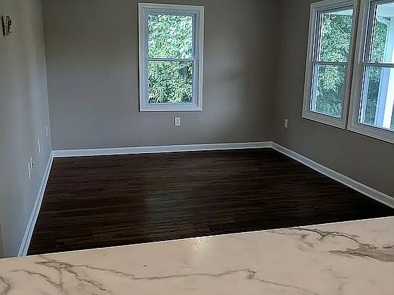 3rd image of 816 Goullon Ct