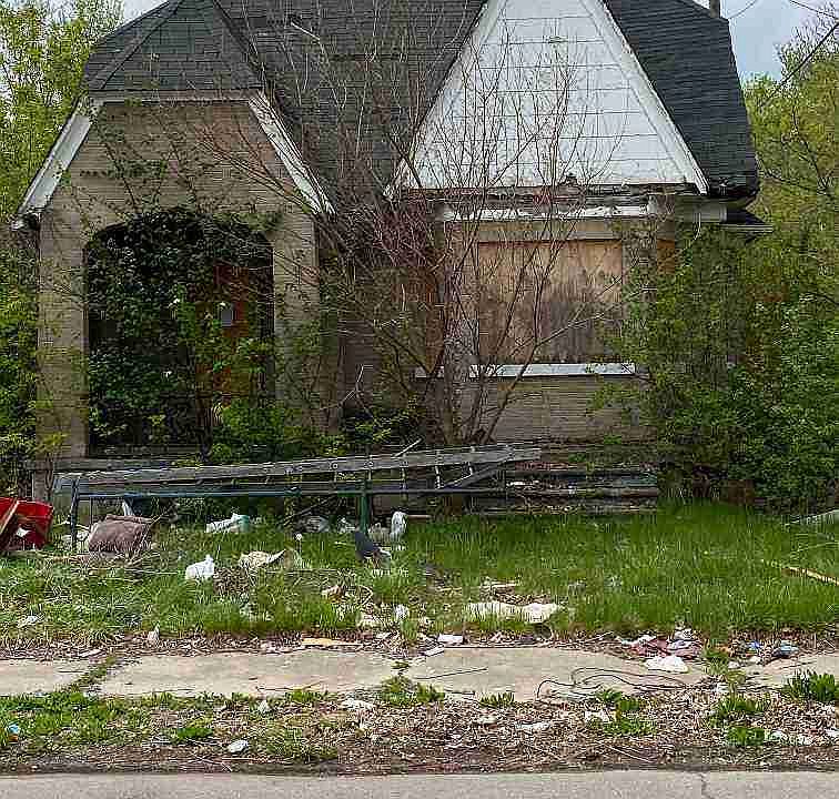 14089 Roselawn