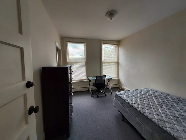 307 Stewart Ave #6 — Photo 9