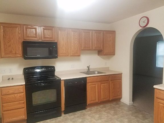 3rd image of 112 Dusky Willow Dr