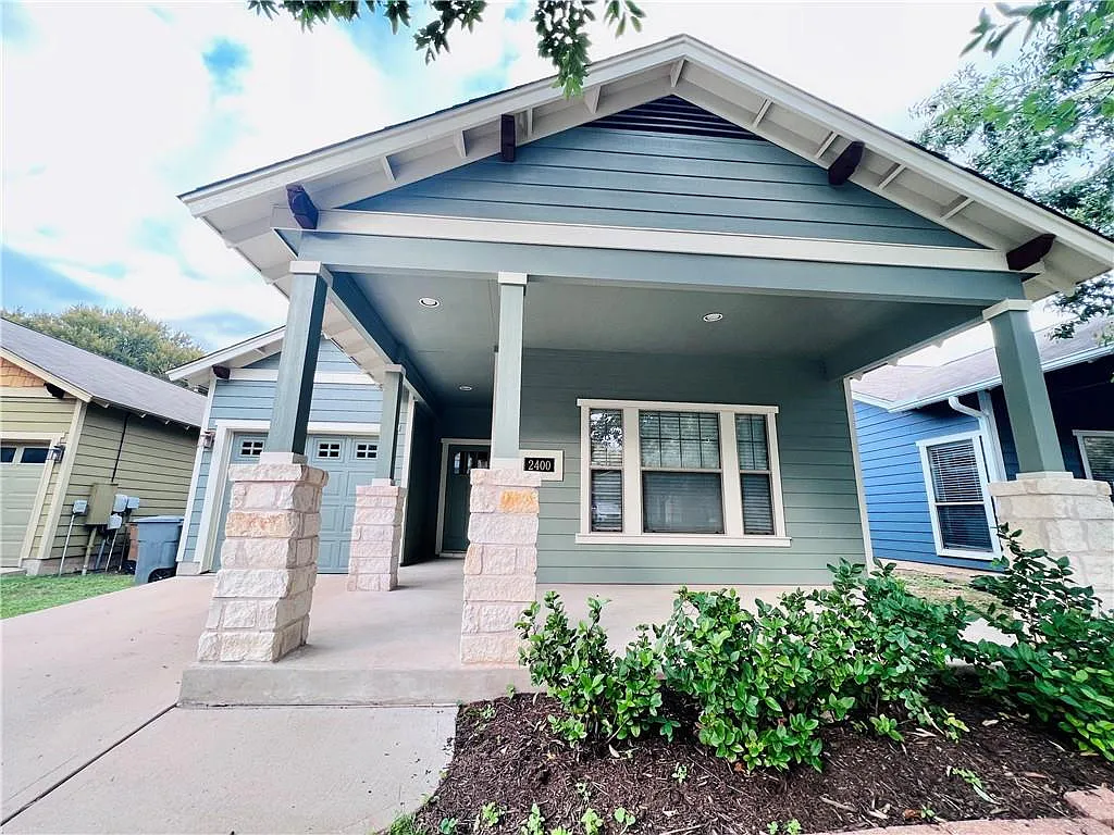 3 bed, 2.0 bath, 1530 sqft, $2,445 — Photo 2