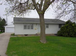 1153 Skyline Dr, Carroll, IA 51401