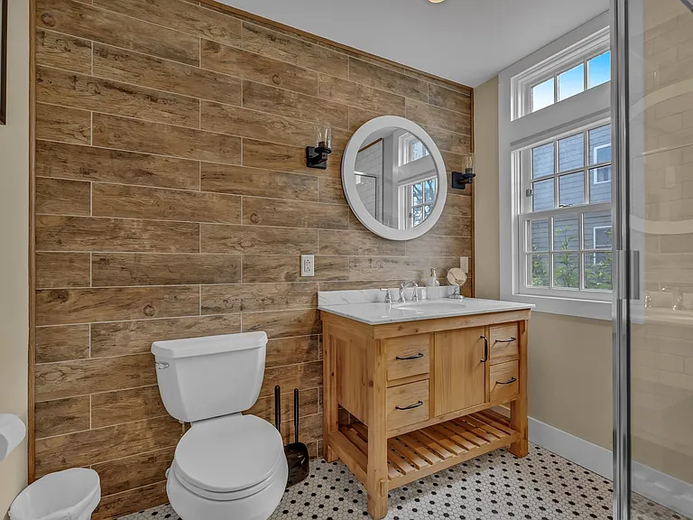 4865 Main St — Photo 35