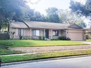 925 Red Dandy Dr, Orlando, FL 32818