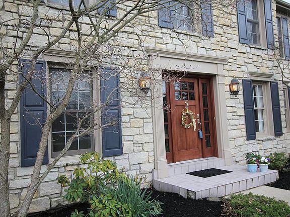 2nd image of 6561 Mulholland Ct