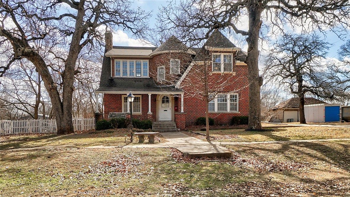 708 W Washington St, Tecumseh, OK 74873 Zillow