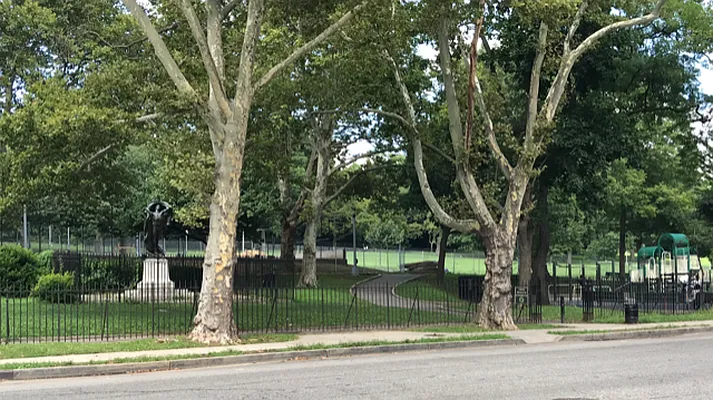 Rented by Daniela Realty, LLC | media 18