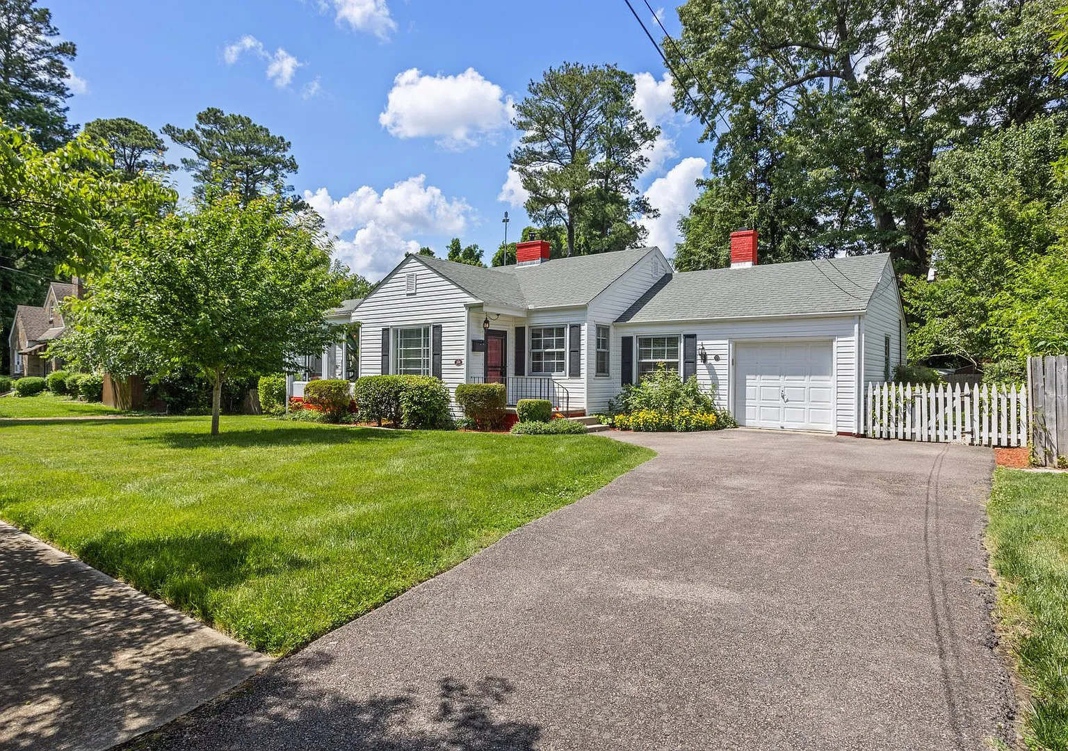 208 Marvin Ave, Colonial Heights, VA 23834 — Photo 1