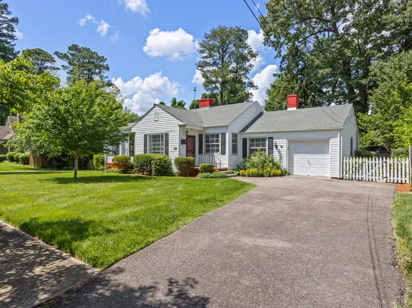 208 Marvin Ave, Colonial Heights, VA 23834