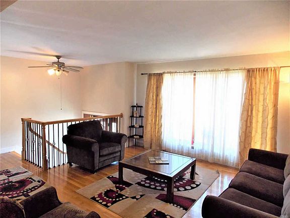 4th image of 18 Nathalie Ave