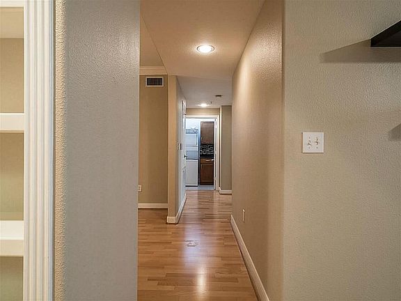 4th image of 2299 Lone Star Dr