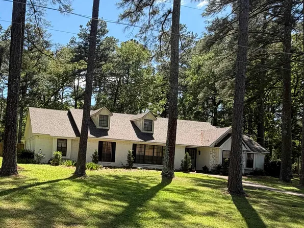 411 E 19th St, Hope, AR 71801