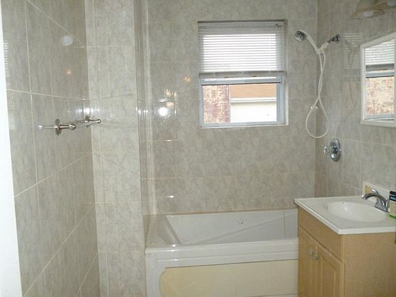 Jaccuzi Bathtub