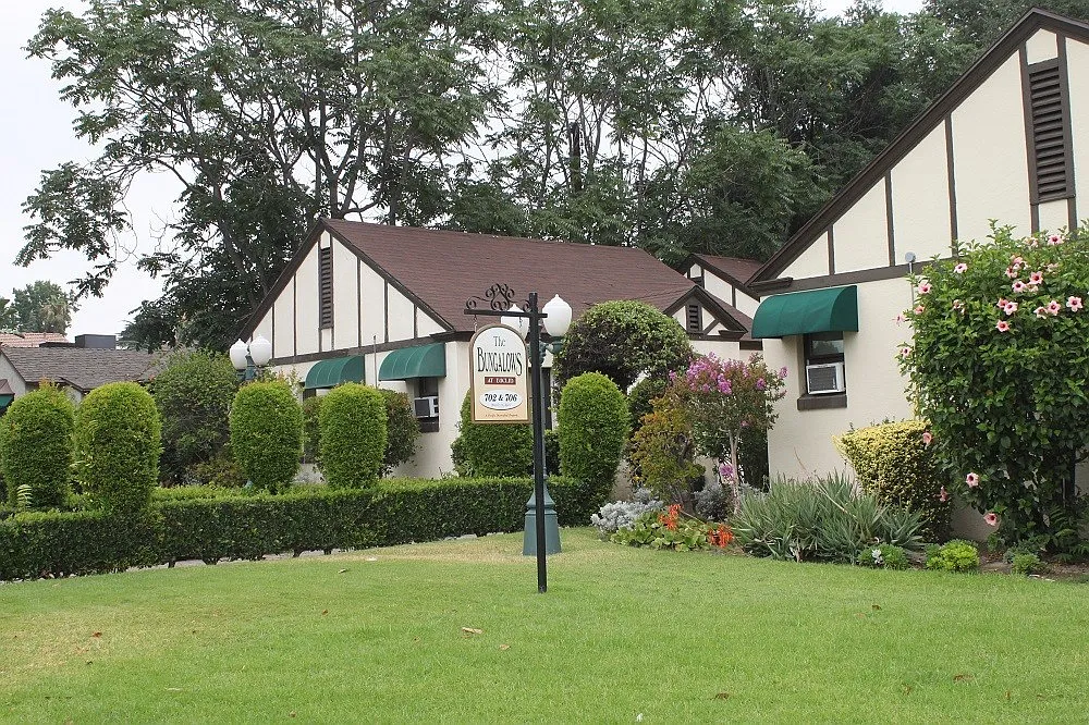 The Bungalows — Photo 2