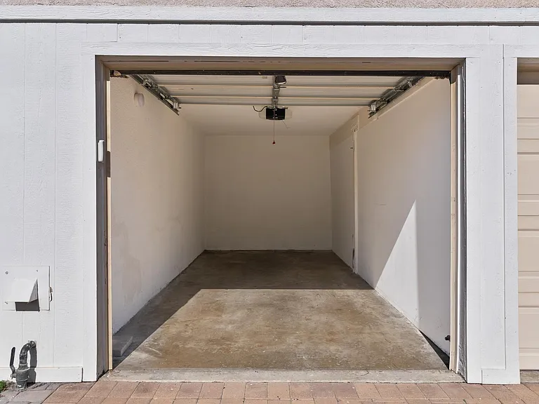 163 Covina Ave #4 — Photo 10
