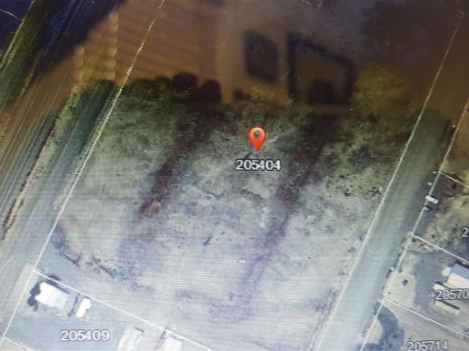 2nd image of 3031 Crescent Ave