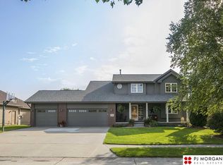 10611 S 210th St, Gretna, NE 68028