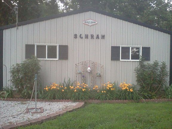 24/40 pole barn/concrete fl
